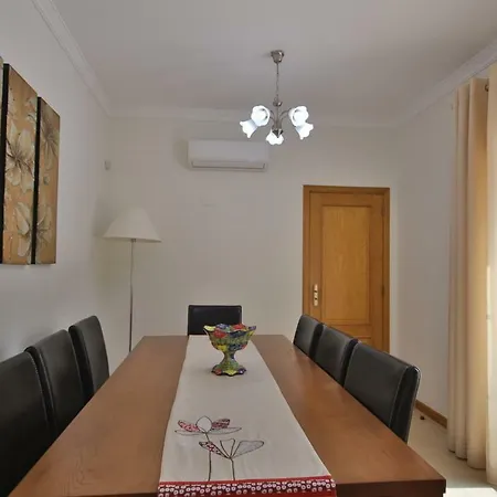 Beautiful 4 Rooms, Heated Pool, In فيلة