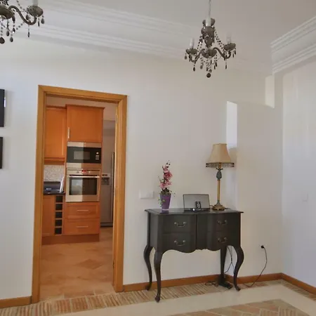 Beautiful 4 Rooms, Heated Pool, In فالي دو لوبو