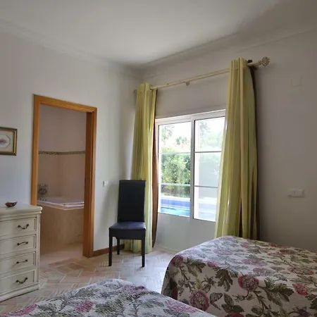 Beautiful 4 Rooms, Heated Pool, In * فالي دو لوبو