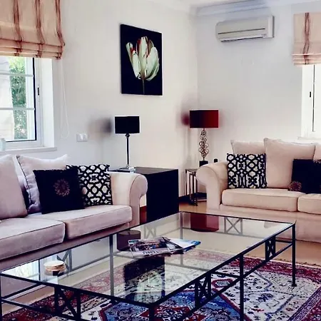 Beautiful 4 Rooms, Heated Pool, In فيلة فالي دو لوبو